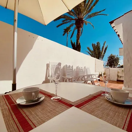 Holiday Bungalow With Terrace In Feriehus