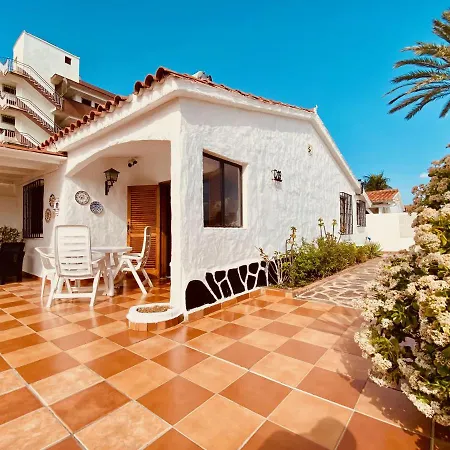 Holiday Bungalow With Terrace In 플라야 델 잉글스