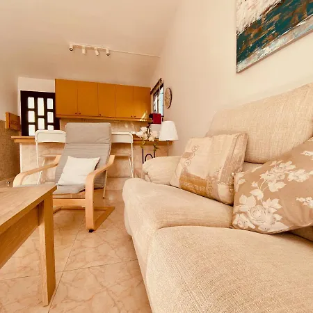 펜션 Holiday Bungalow With Terrace In *