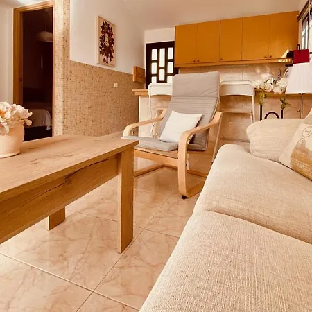 Feriehus Holiday Bungalow With Terrace In