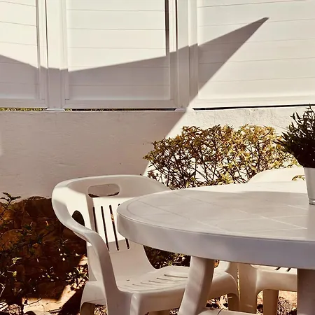 Holiday Bungalow With Terrace In Feriehus