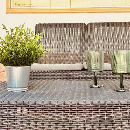 Feriehus Holiday Bungalow With Terrace In