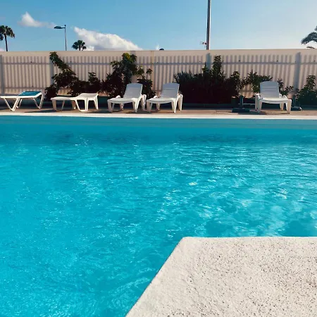 Holiday Bungalow With Terrace In Semesterbostad Playa del Inglés